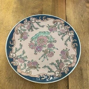 Vintage Porcelain H.F.P. MACAU Toyo Hand Painted Trumpet Tapestry Floral Plate.